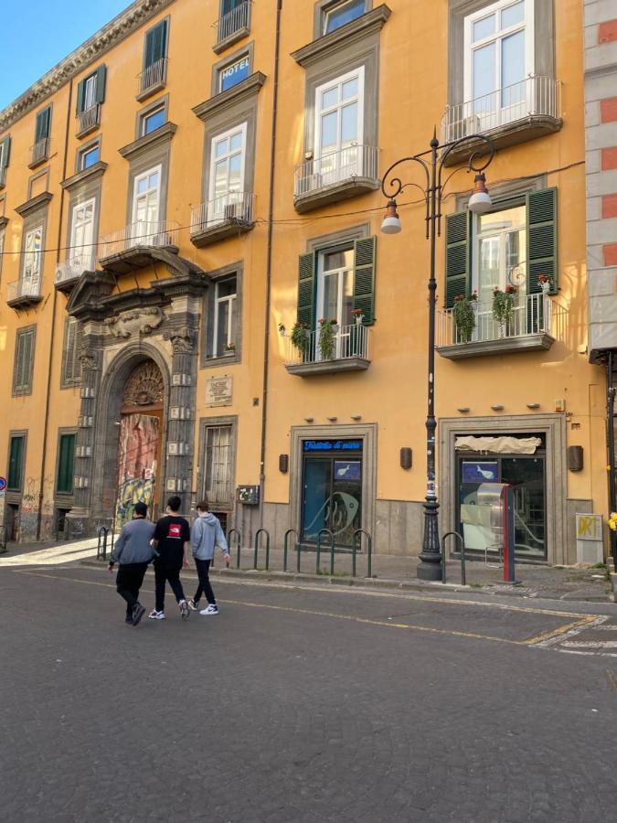 Dimora Donna Elena Bed & Breakfast Naples Exterior photo