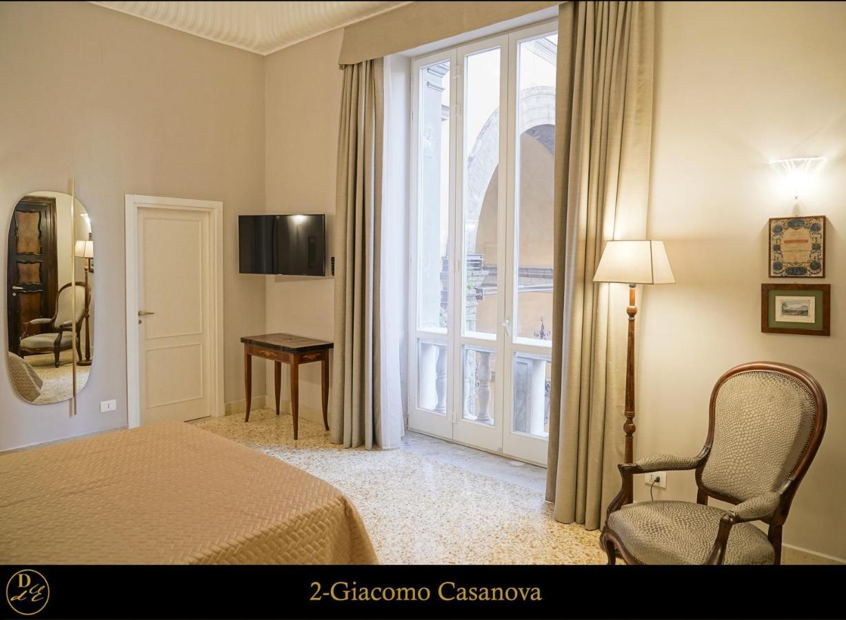 Dimora Donna Elena Bed & Breakfast Naples Exterior photo