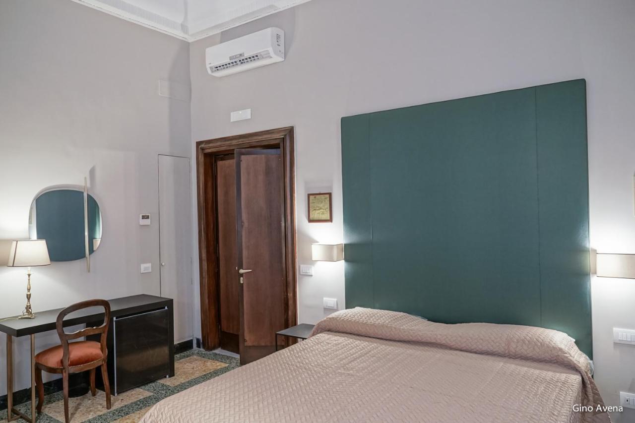 Dimora Donna Elena Bed & Breakfast Naples Exterior photo